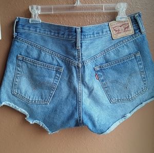 Levi's 501 vintage demin Jean shorts 29 cut off
